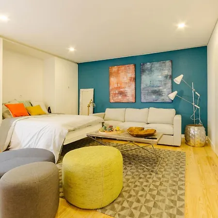 Santana Stylish Apartment By Altido *